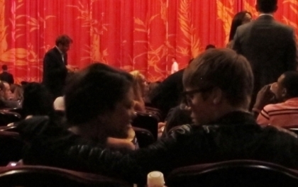 47890341_TFSMVRQYW - cat de mult o yuby pe selena gomez si justin bieber