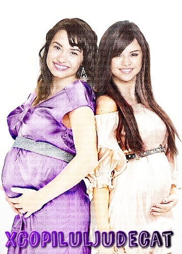 48408463_SZAPWEPUE - cat de mult o yuby pe selena gomez si justin bieber