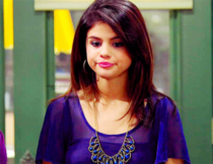 49265449_AWJIABUEK - cat de mult o yuby pe selena gomez si justin bieber