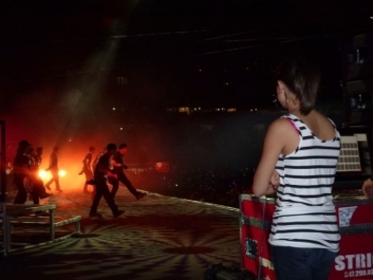 49364741_BGRZXMHVA - cat de mult o yuby pe selena gomez si justin bieber