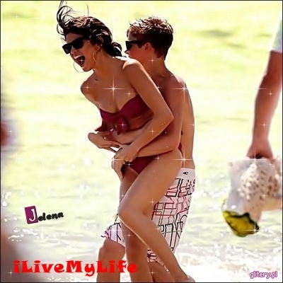 47991610_LSHYVBJWG - cat de mult o yuby pe selena gomez si justin bieber