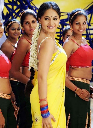 actress-anushka-photo-gallery-3