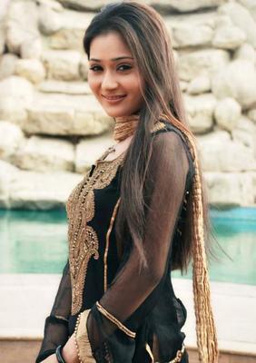 sara-khan-995925l-poza