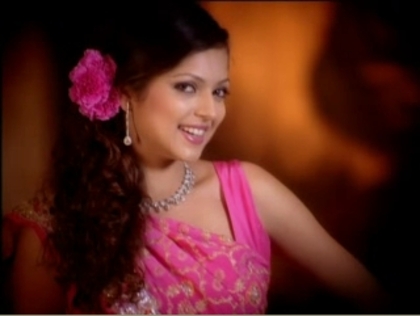 1 (3) - DILL MILL GAYYE Drashti Dhami Caps By Me