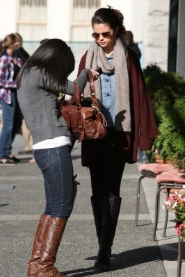 normal_021 - xX_Buying Flowers in downtown Victoria