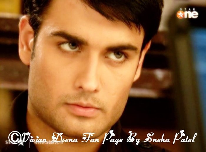 AaBbHhAaYy (26) - Vivian Dsena