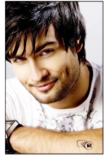 Abhay cu cel mai frumos zambet - Vivian Dsena