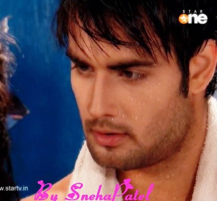 Abhay o facut baie