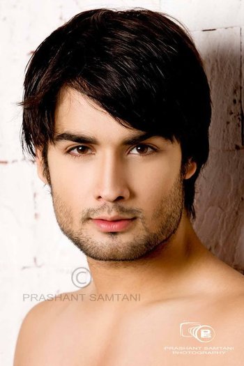 Cei mai frumosi ochi din lume.. - Vivian Dsena