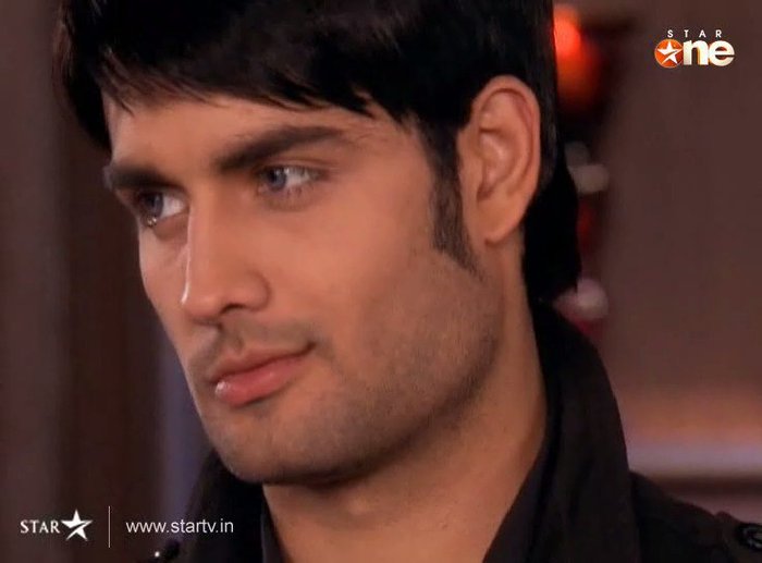 Esti perfect iubitule - Vivian Dsena