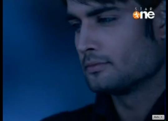 frumoase (17) - Vivian Dsena