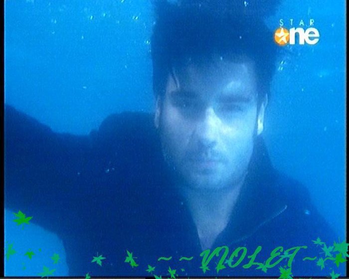hghgh (26) - Vivian Dsena