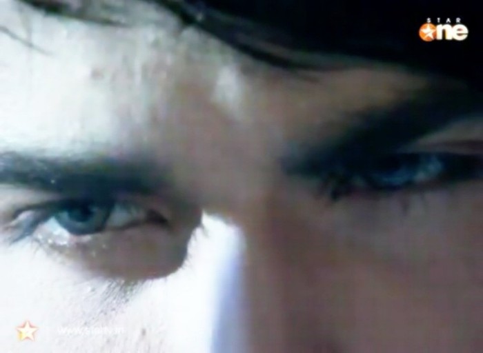 Ochi tai frumosi m -au cucerit