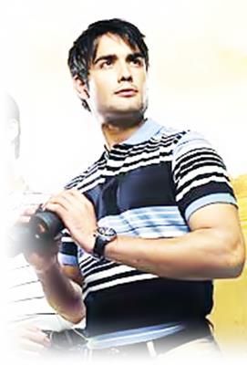 Vivian face poze