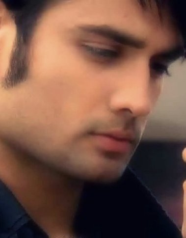 zaaaz (5) - Vivian Dsena