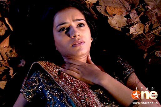 poze noi (60) - Sukirti Kandpal