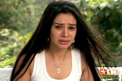 poze noi (103) - Sukirti Kandpal