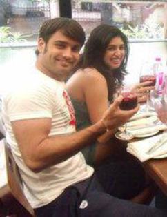 Iubitu si Panchi la restaurant