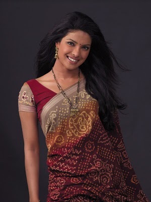 Priyanka-chpra-in-saree-4 - alege 1