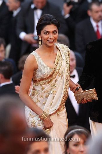 gorgeous-deepika-padukone-saree-cannes-2010-01 - alege 3