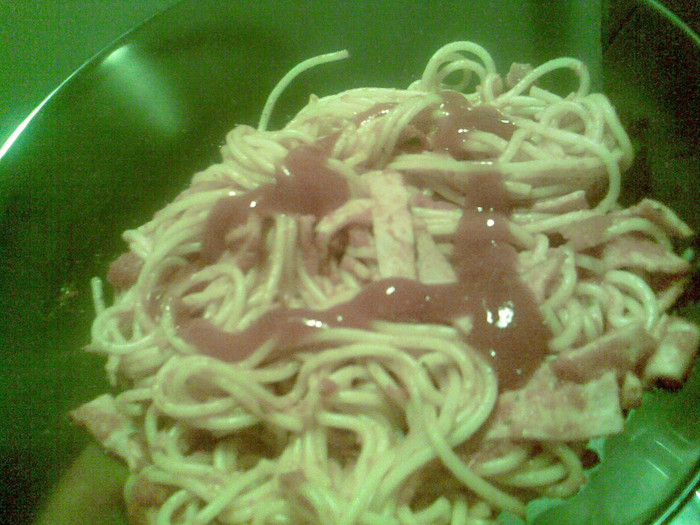 se vede inima din ketchup ??