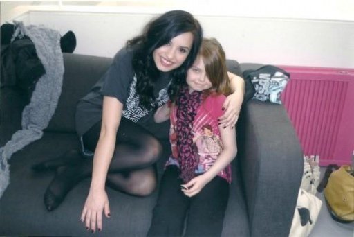 164361_178124485551541_100000619727704_462898_4177111_n - vacanta in america alaturi de Demi lovato