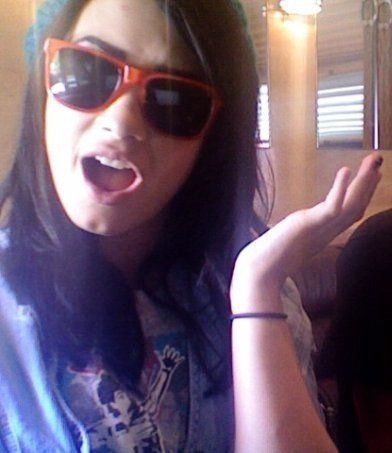 168631_177120882318568_100000619727704_454714_5984298_n - vacanta in america alaturi de Demi lovato