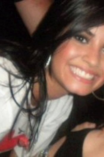179322_183032005060789_100000619727704_492040_7725532_n - vacanta in america alaturi de Demi lovato
