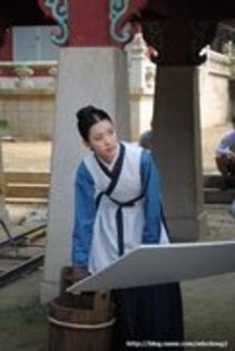 18794571_ASIPJNVCI - Dong-Yi