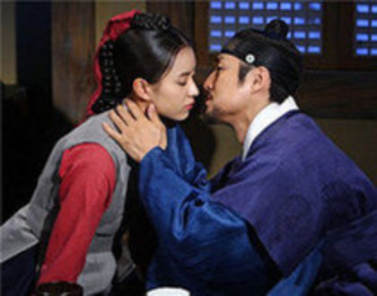 18794625_IEZCPXPJD - Dong-Yi