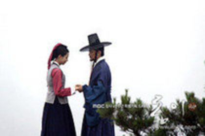 18794628_WEFQGQIRU - Dong-Yi