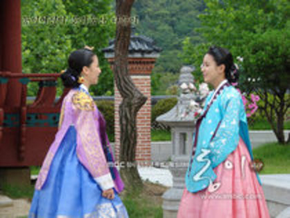 18794664_JBJRVOBCY - Dong-Yi