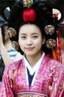 20735388_PGDERDLLQ - Dong-Yi