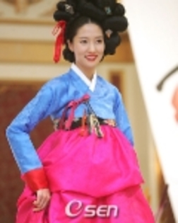 thumbs_Beautiful South Korean actress Wang Bit Na picture (87)