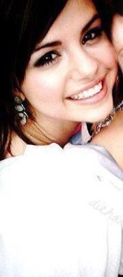 309636_135974279837004_100002732995972_127922_926251073_n - vacanta in america alaturi de Selena Gomez