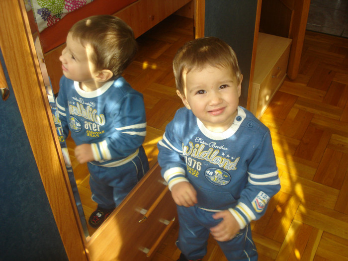 MI-AM GASIT UN GEAMAN:))