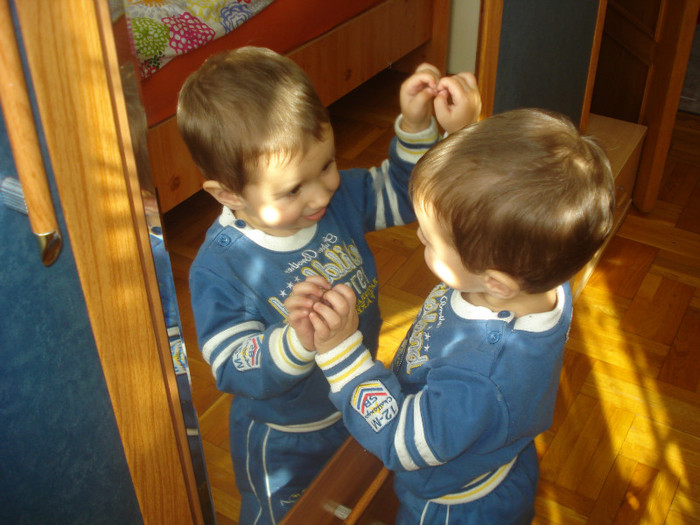 CE FACI MA,TU SCOTI LIMBA?:)))