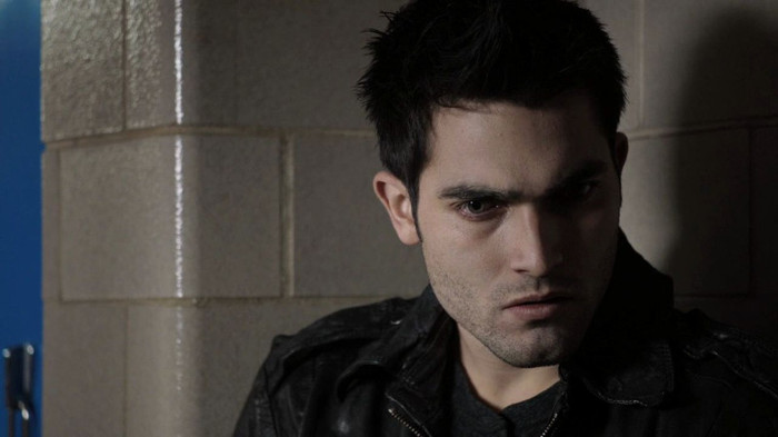 Teen-Wolf-1x04-Magic-Bullet-tyler-hoechlin-23978205-1280-720