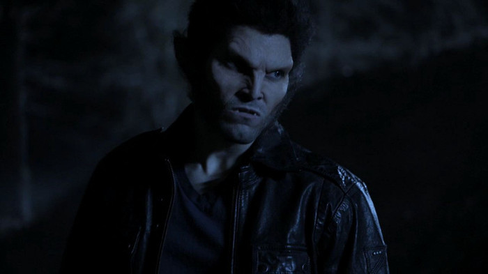 teen-wolf-1x08-Lunatic-tyler-hoechlin-23978640-1280-720