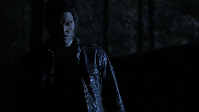 teen-wolf-1x08-Lunatic-tyler-hoechlin-23978649-1280-720