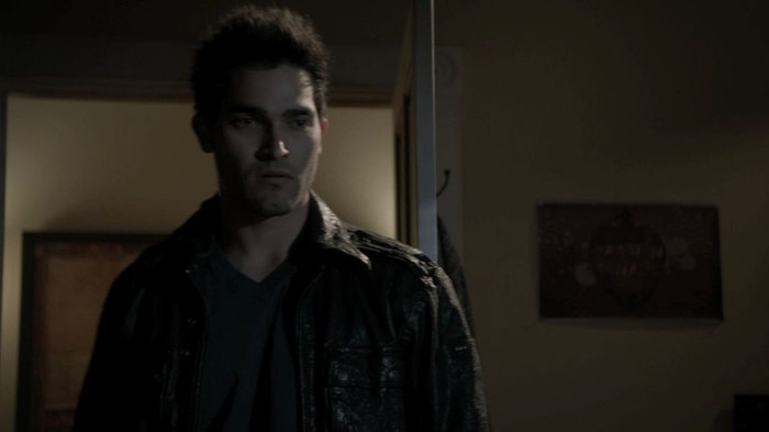 teen-wolf-1x08-Lunatic-tyler-hoechlin-23978667-1280-720