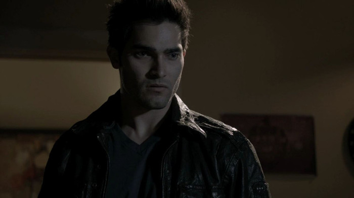teen-wolf-1x08-Lunatic-tyler-hoechlin-23978672-1280-720
