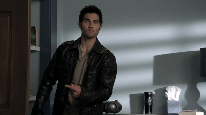 teen-wolf-1x09-Wolf-s-Bane-tyler-hoechlin-24163537-1280-720