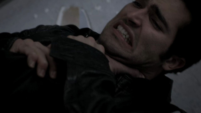 teen-wolf-1x09-Wolf-s-Bane-tyler-hoechlin-24163637-1280-720