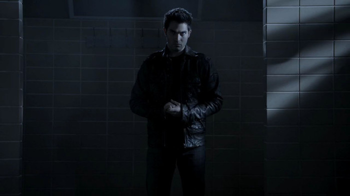 teen-wolf-1x10-Co-Captain-tyler-hoechlin-24358661-1280-720