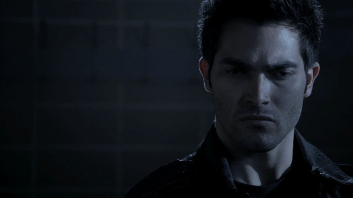 teen-wolf-1x10-Co-Captain-tyler-hoechlin-24358686-1280-720