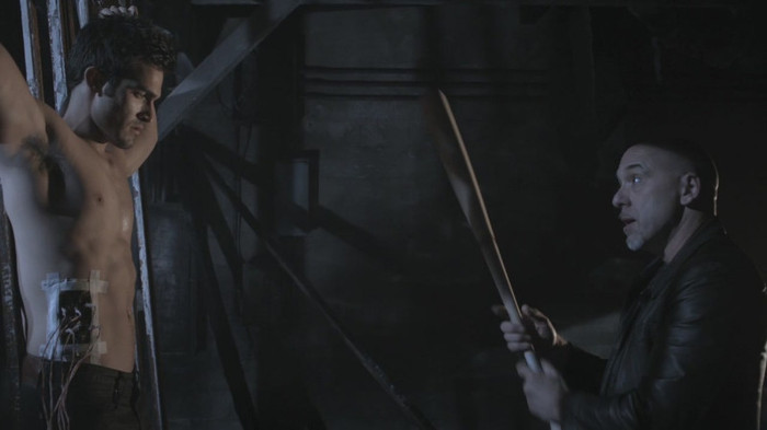 teen-wolf-1x12-Code-Breaker-tyler-hoechlin-24645702-1280-720