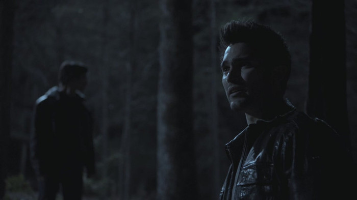 teen-wolf-1x12-Code-Breaker-tyler-hoechlin-24645938-1280-720