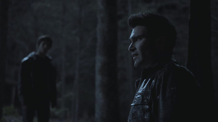 teen-wolf-1x12-Code-Breaker-tyler-hoechlin-24645940-1280-720