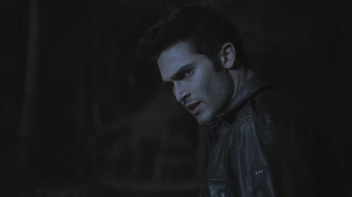 teen-wolf-1x12-Code-Breaker-tyler-hoechlin-24646085-1280-720